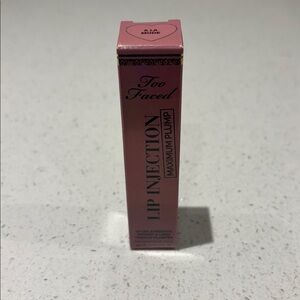 Too Faced Lip Injection Maximum Plump